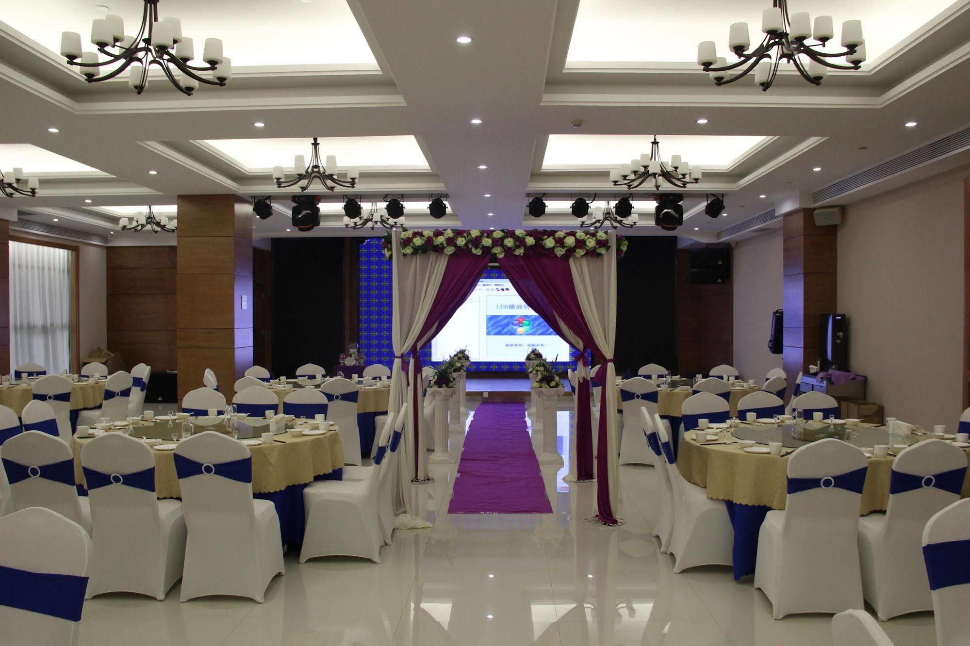 Holiday Inn Express Ordos Dongsheng By Ihg Екстериор снимка