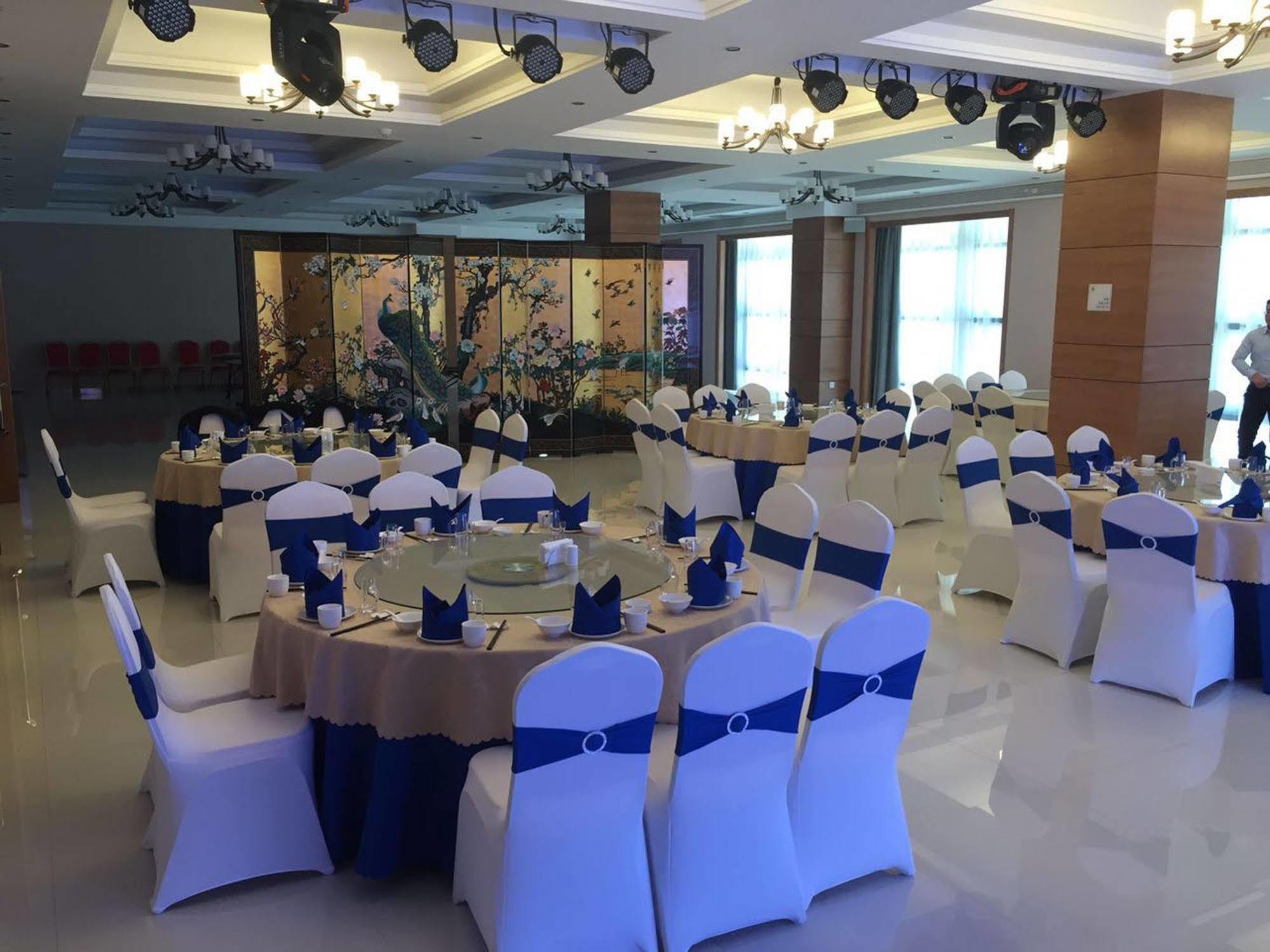 Holiday Inn Express Ordos Dongsheng By Ihg Екстериор снимка